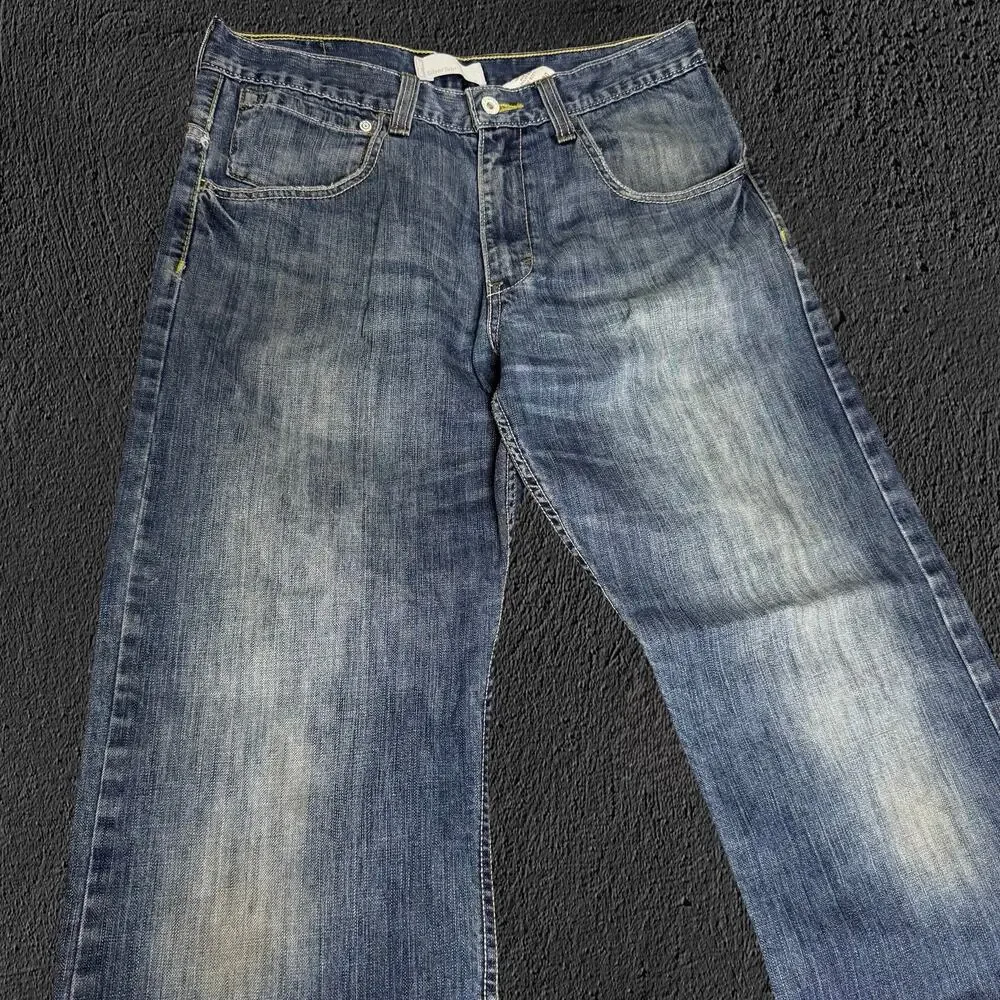 Y2K Levi’s Silvertab true bootcut washed denim jeans